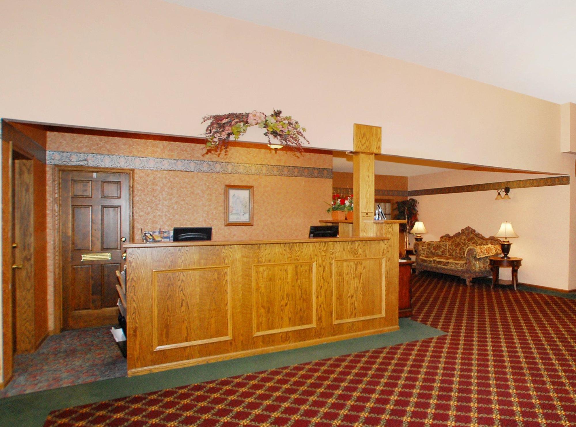 Days Inn By Wyndham Hutchinson Esterno foto